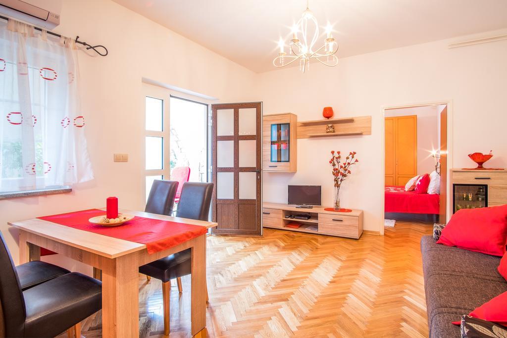 Guesthouse Villa Maria マリンスカ エクステリア 写真